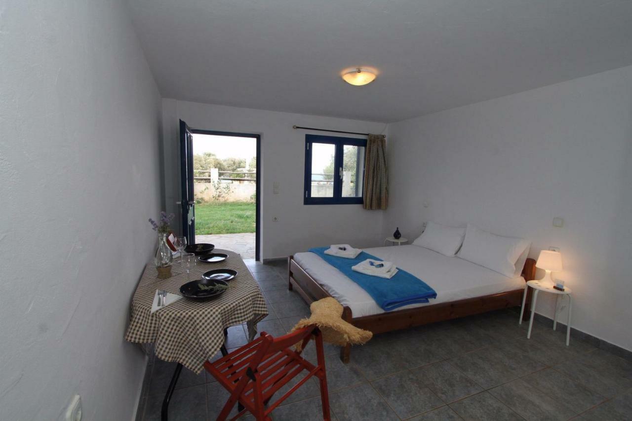 Mantilida Villa & Studio Kissamos Exterior photo